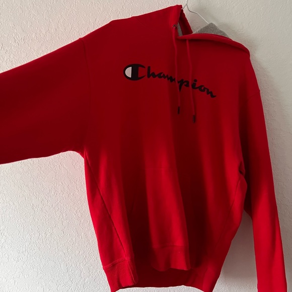 Large Champion Sweatshirt - Picture 3 of 3
